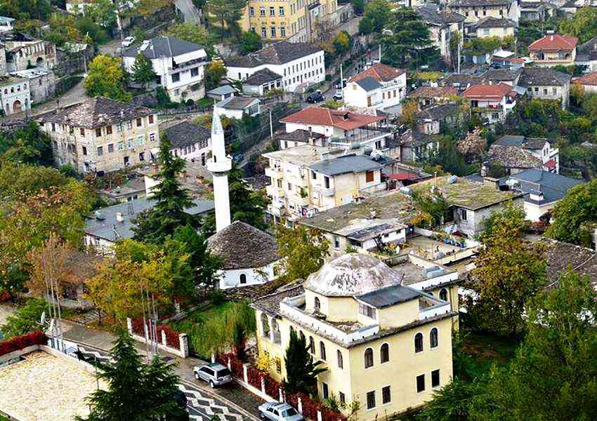 Gjirokaster - the city of a thousand steps